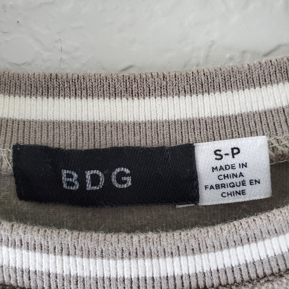 BDG penelope super soft velour pullover top - Picture 8 of 10